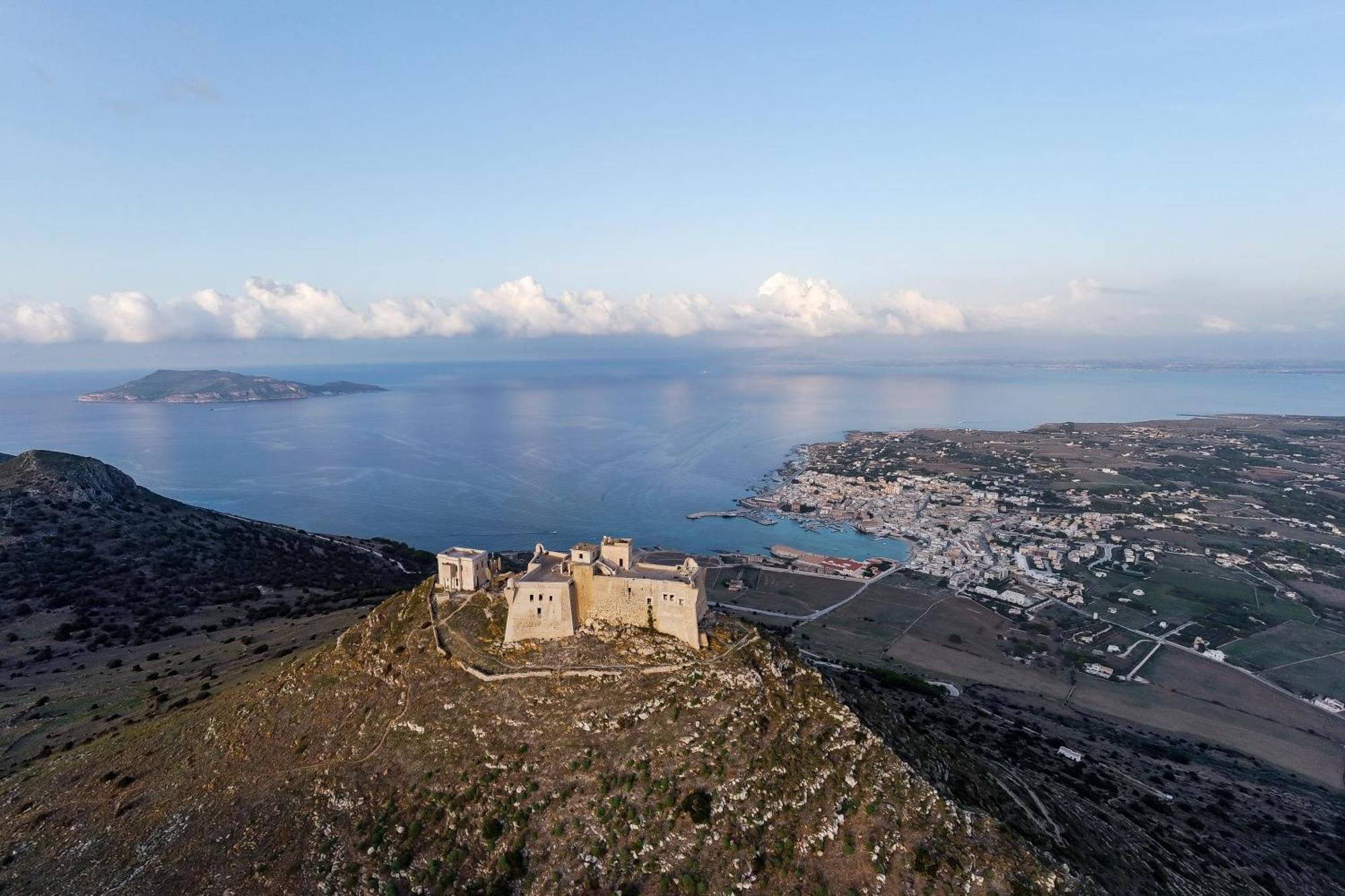 Villa U Ventu Che Tira Casa Centro Storico Vicino Porto Wi Fi Trapani Exterior foto